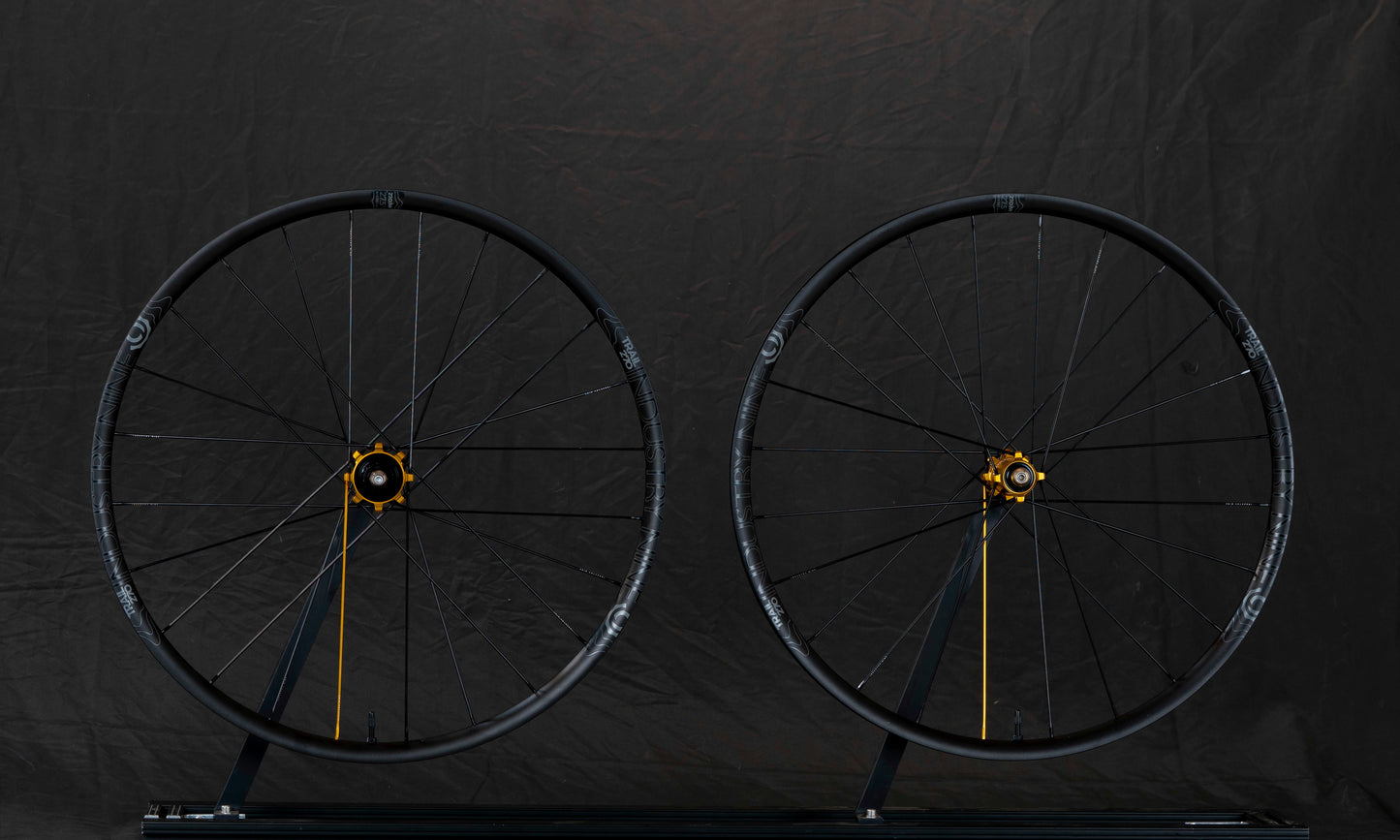 Hydra - TR270 24h - 27.5" - Wheelset - Gold Hub - Color Pattern dyd - 15x110 - 12x148 - MS